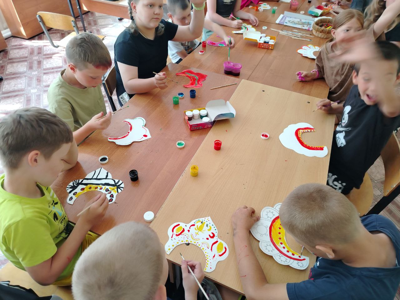 Мастер-класс по росписи кокошников, посвящённый Дню России! ??.