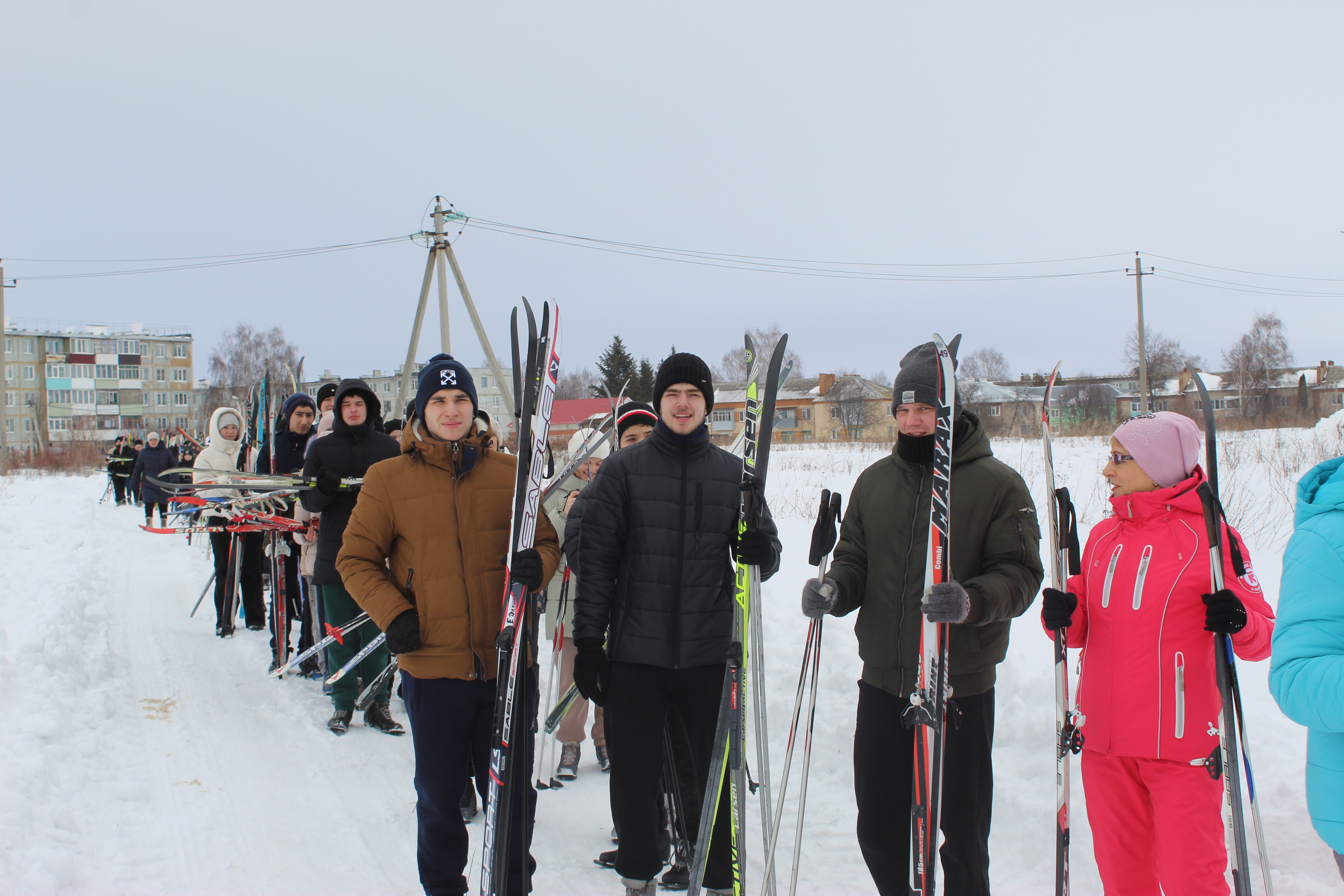 Лыжный пробег, посвященный 80-летию полного освобождения Ленинграда от фашистской блокад.