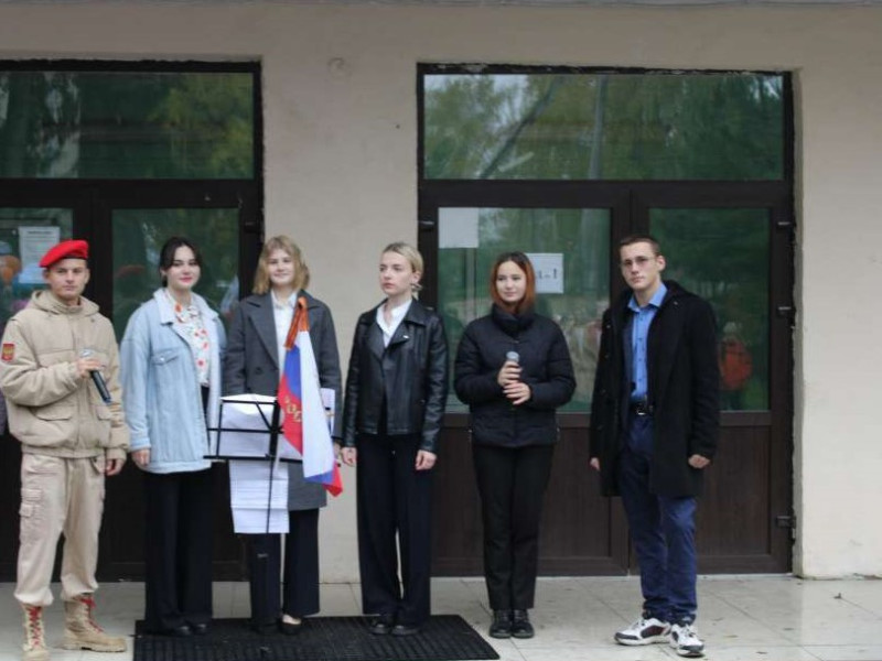 Архангельская школа включилась в региональный флешмоб  «В единстве наша сила».